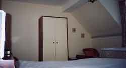 bedrm3-1-small.jpg (2416 bytes)