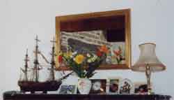 sideboard-enlarged-small.jpg (3429 bytes)